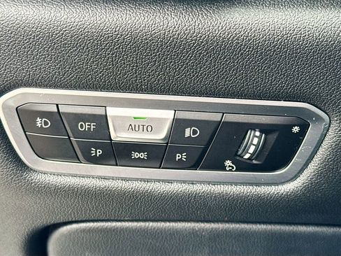 Used 2019 BMW X5 xDrive40i w/ Convenience Package image 11