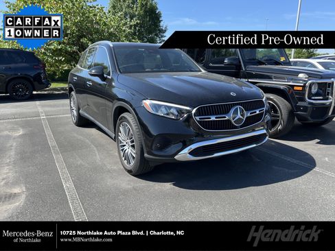 Used 2024 Mercedes-Benz GLC 300 4MATIC image 1