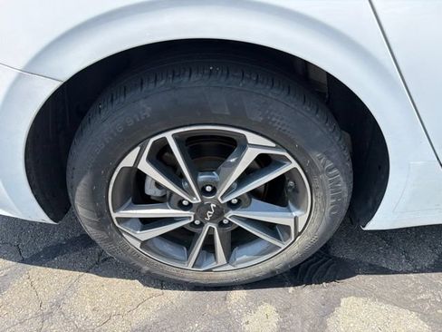 Used 2023 Kia Forte LXS FWD image 11