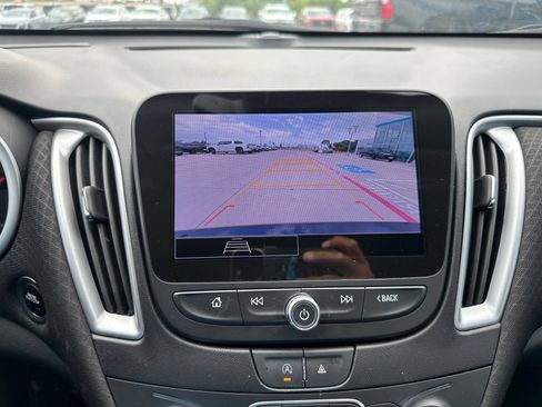Used 2023 Chevrolet Malibu LT FWD image 13