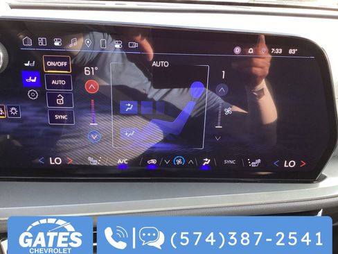 Used 2024 Chevrolet Traverse LT FWD image 26