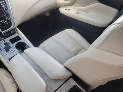 Used 2020 Nissan Murano SL w/ Moonroof Package AWD/4WD image 15