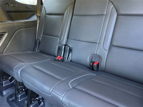 Used 2025 GMC Yukon Denali image 15