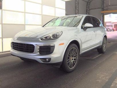 Used 2017 Porsche Cayenne Platinum Edition w/ Premium Package (PJV)