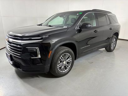 Used 2025 Chevrolet Traverse LT