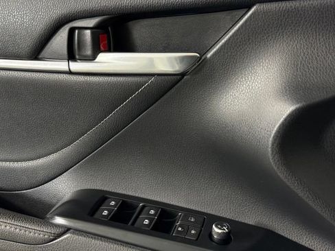 Used 2018 Toyota Camry XSE w/ Driver Assist Package FWD image 19