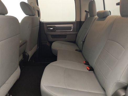 Used 2019 RAM 1500 Classic SLT RWD image 18