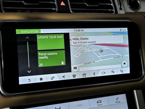 Used 2020 Land Rover Range Rover LWB SV Autobiography image 35