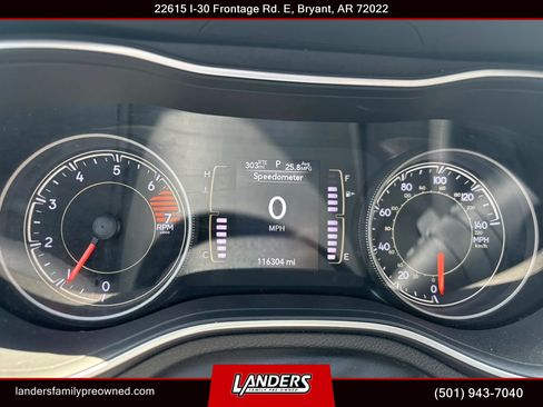 Used 2020 Jeep Cherokee Latitude Plus FWD image 23