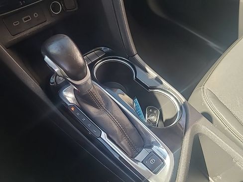 Used 2020 Buick Encore GX Select w/ Sport Touring Package FWD image 25