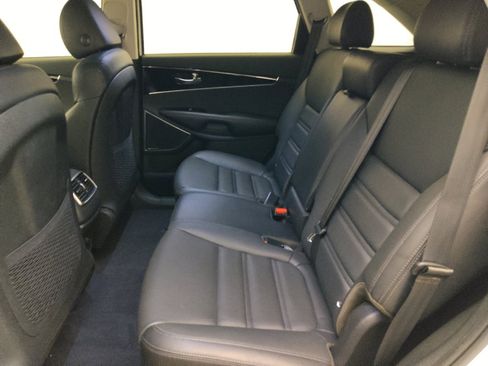 Used 2020 Kia Sorento SX AWD/4WD image 18