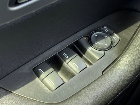 Used 2020 Chevrolet Blazer LT FWD image 25