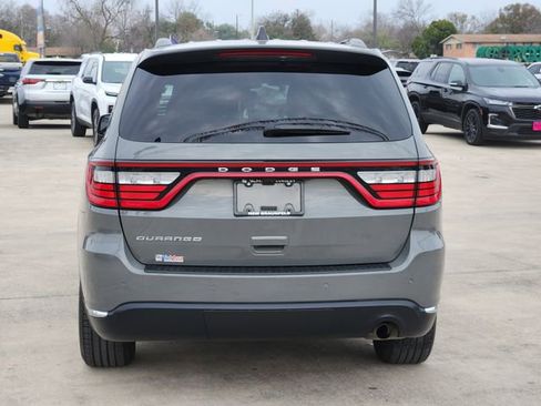 Used 2022 Dodge Durango SXT image 6