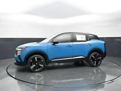 New 2026 Nissan Kicks SR w/ Illumination Package