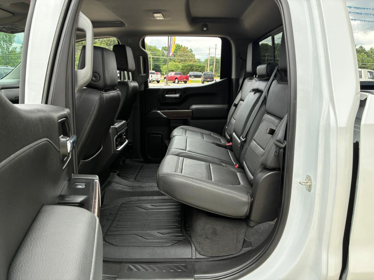 Used 2020 GMC Sierra 1500 Denali w/ Denali Ultimate Package AWD/4WD image 32