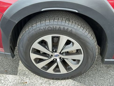 Used 2025 Subaru Outback Premium w/ Popular Package #1 image 5