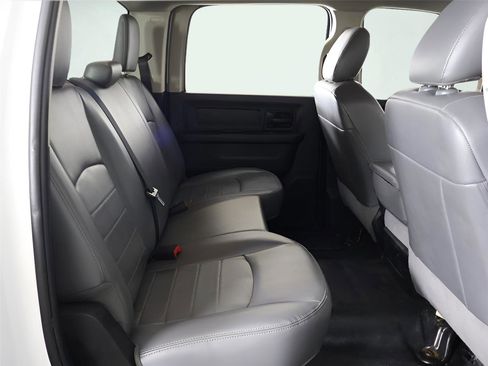 Used 2018 RAM 2500 Tradesman image 29