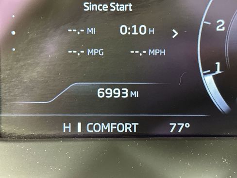 Used 2024 McLaren 750S image 15