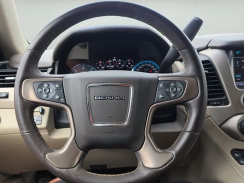 Used 2017 GMC Yukon Denali w/ Open Road Package RWD image 12