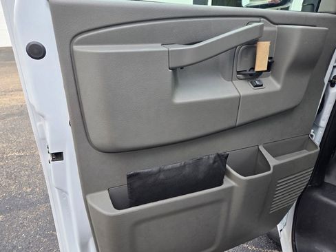 New 2025 Chevrolet Express 3500 w/ Power Convenience Package image 19