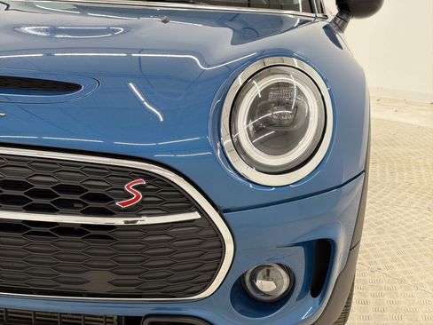 Certified 2024 MINI Cooper Clubman S FWD image 11