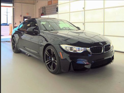 Used 2016 BMW M4 Coupe w/ Executive Package image 4