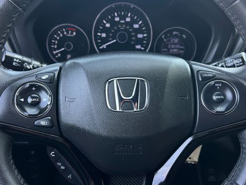 Used 2022 Honda HR-V Sport image 27