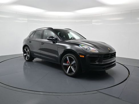 Certified 2025 Porsche Macan S image 30