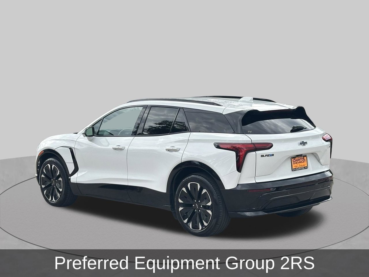 Used 2024 Chevrolet Blazer EV RS RWD image 3
