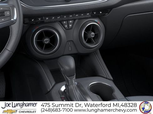 New 2026 Chevrolet Blazer LT w/ Midnight/Sport Edition FWD image 25