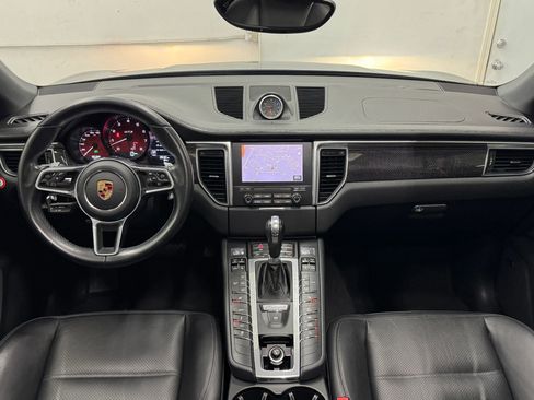 Used 2017 Porsche Macan GTS image 30
