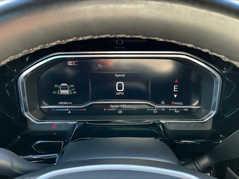 Certified 2025 GMC Sierra 1500 SLT RWD image 23