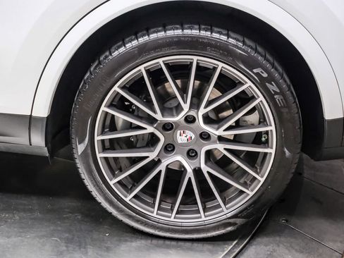 Used 2020 Porsche Cayenne S AWD/4WD image 10