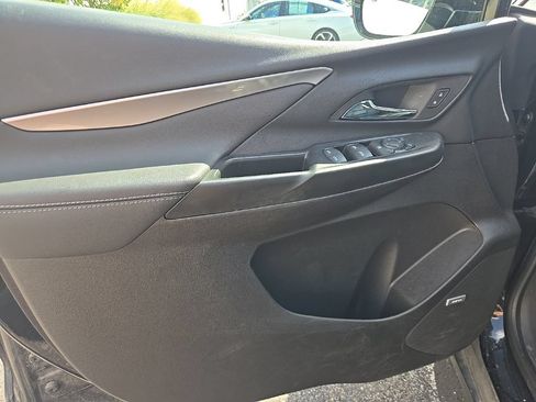 Used 2023 Chevrolet Bolt LT w/ Infotainment Package FWD image 20
