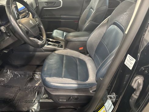 Used 2023 Ford Bronco Sport Outer Banks w/ Tech Package image 18