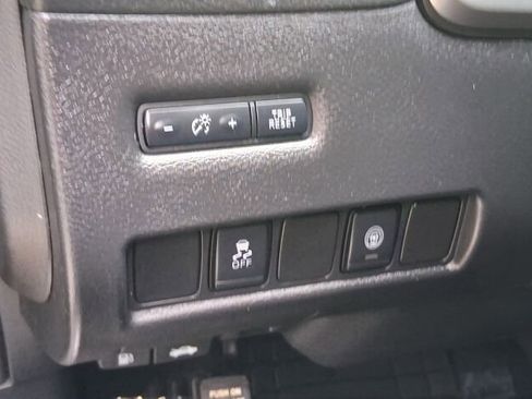 Used 2020 Nissan Murano SV image 21