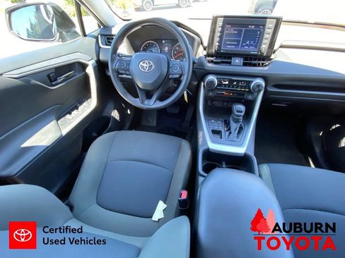 Certified 2022 Toyota RAV4 LE w/ Carpet Mat Package (TMS) AWD/4WD image 27