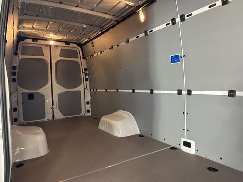 New 2025 Mercedes-Benz Sprinter 3500 image 17