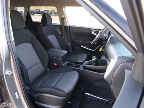 Used 2024 Kia Soul LX w/ Option Group 015 image 25