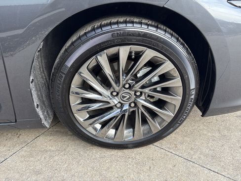 Certified 2024 Lexus ES 350 Ultra Luxury image 13