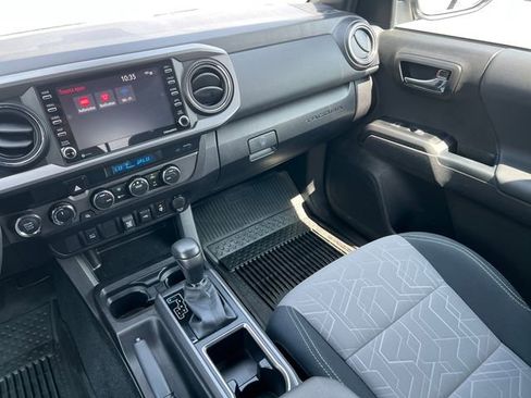 Used 2023 Toyota Tacoma TRD Sport AWD/4WD image 34