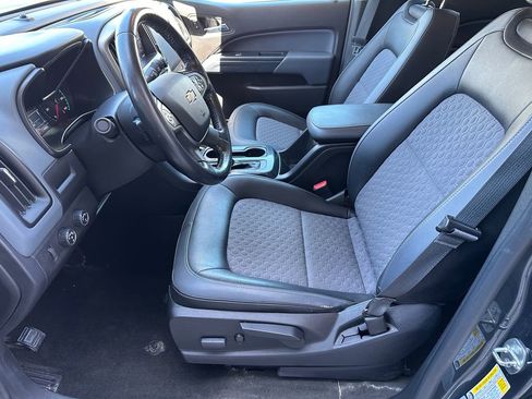 Used 2017 Chevrolet Colorado Z71 AWD/4WD image 19