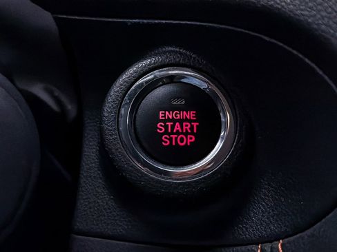 Used 2018 Subaru Crosstrek 2.0i Limited image 16