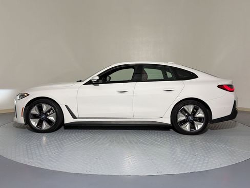 Used 2023 BMW i4 eDrive35 RWD image 2