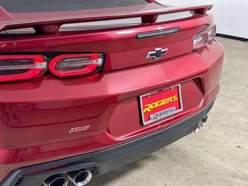 Used 2019 Chevrolet Camaro SS RWD image 26