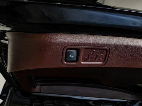 Used 2018 Lincoln Navigator Black Label image 73