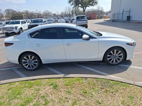 Used 2019 MAZDA MAZDA3 Sedan w/ Preferred Package image 7