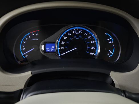 Used 2012 Toyota Sienna XLE FWD image 16