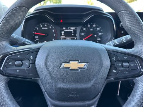 Used 2025 Chevrolet Trax LS w/ Driver Confidence Package FWD image 23