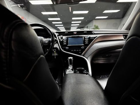 Used 2018 Toyota Camry SE w/ Protection Package (Q2) FWD image 40